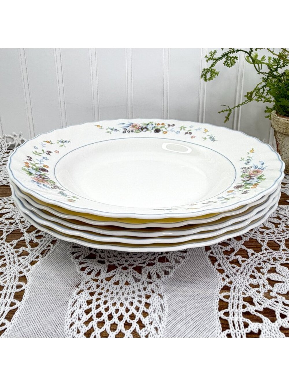 Vintage Arcopal France Victoria Set of 5 Soup/Salad Bowls 9" Floral Cottage Core